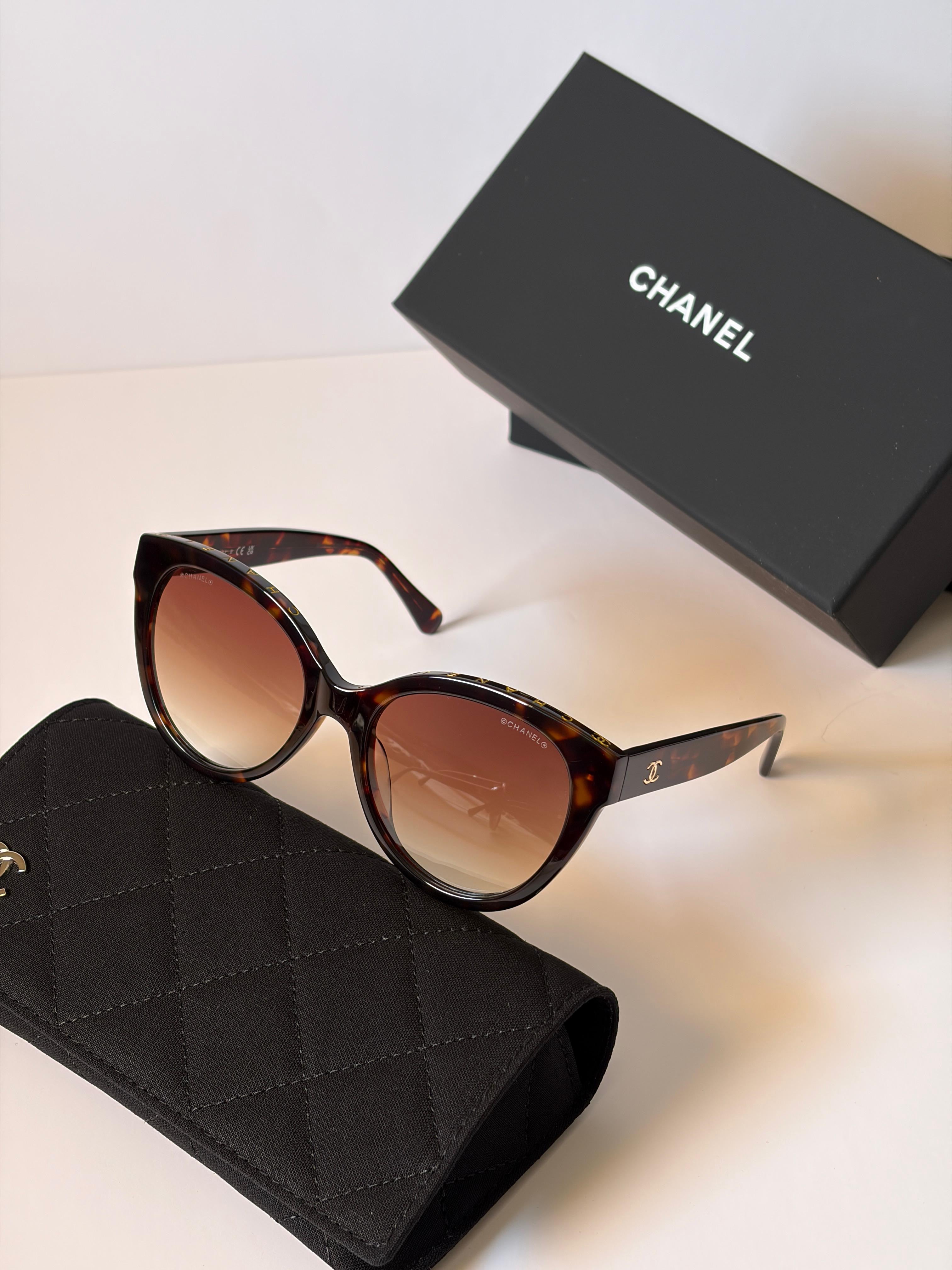 CHANEL Sunglasses: Butterfly