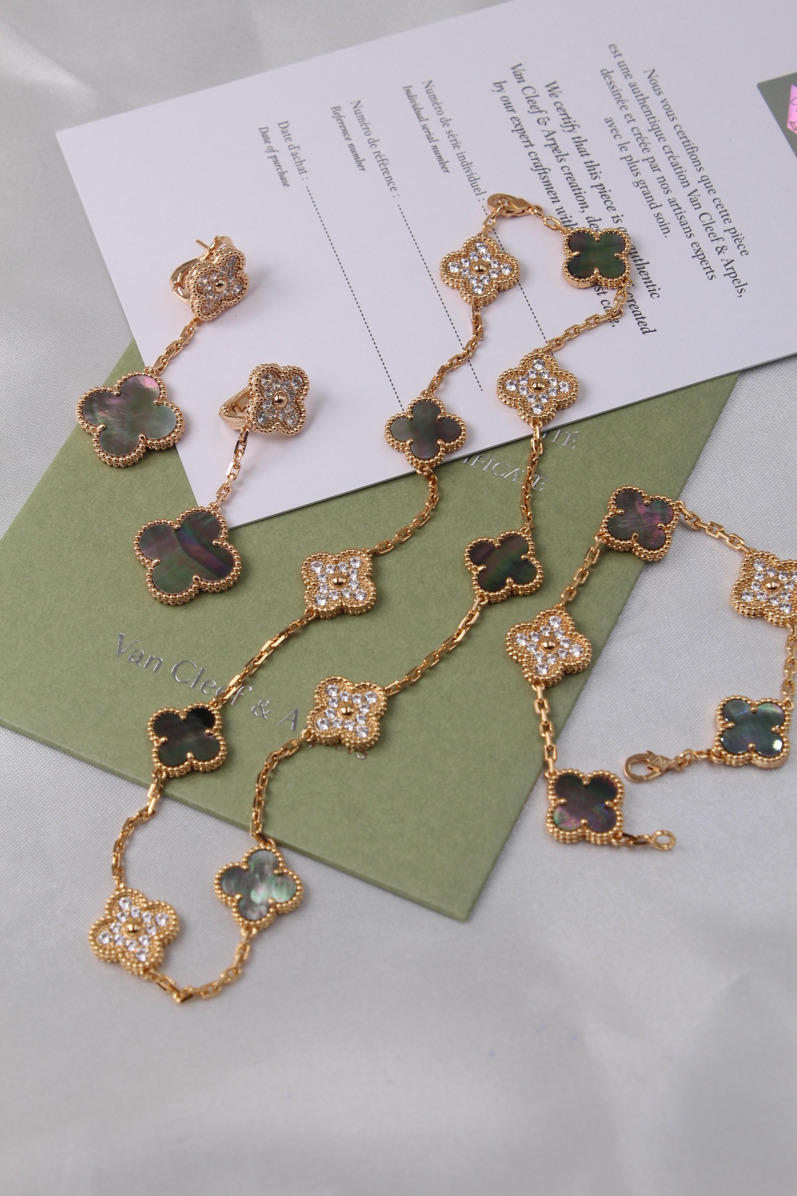 Van Cleef Set