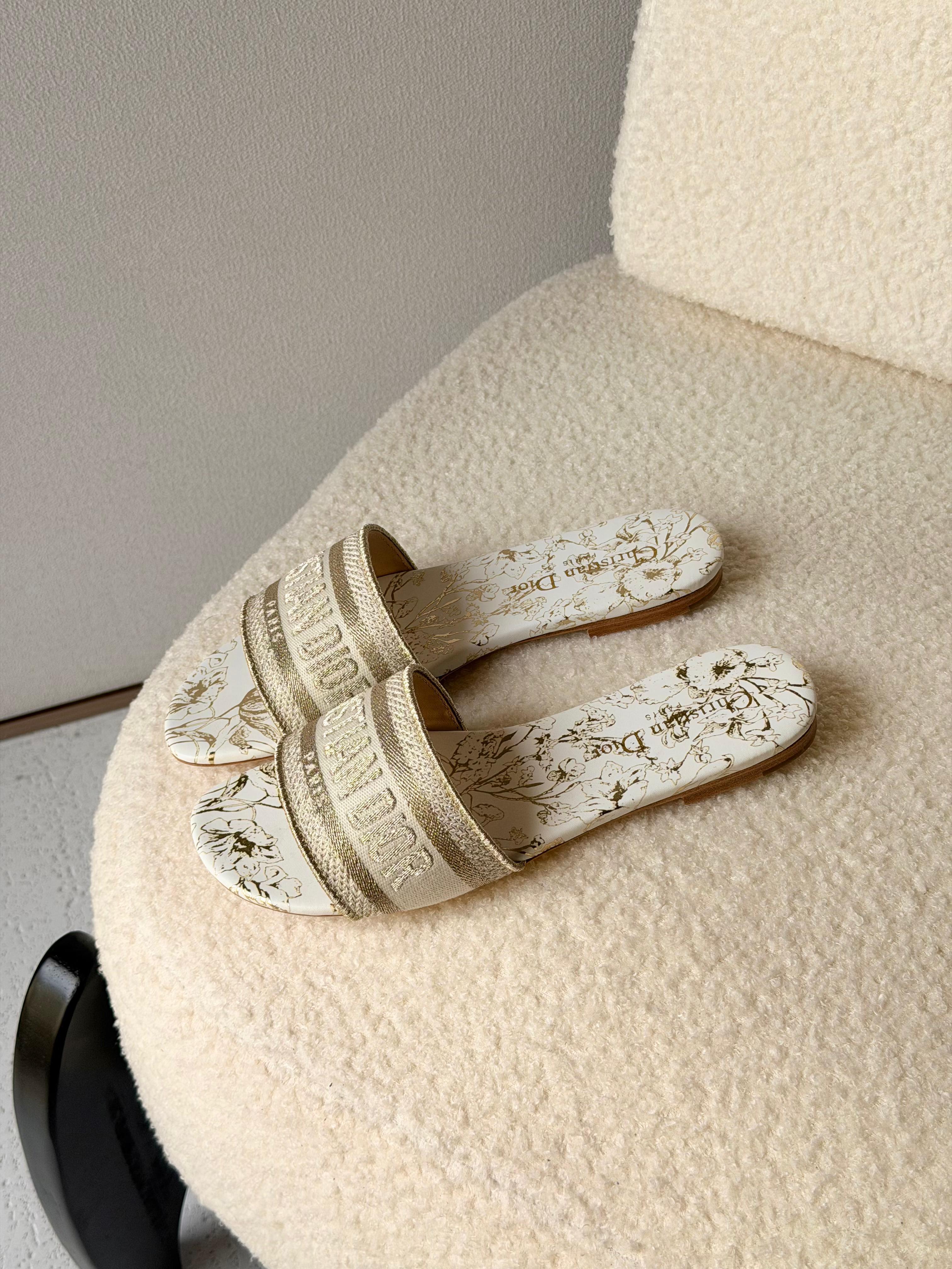 J'Adior Slingback Pump (Copy)