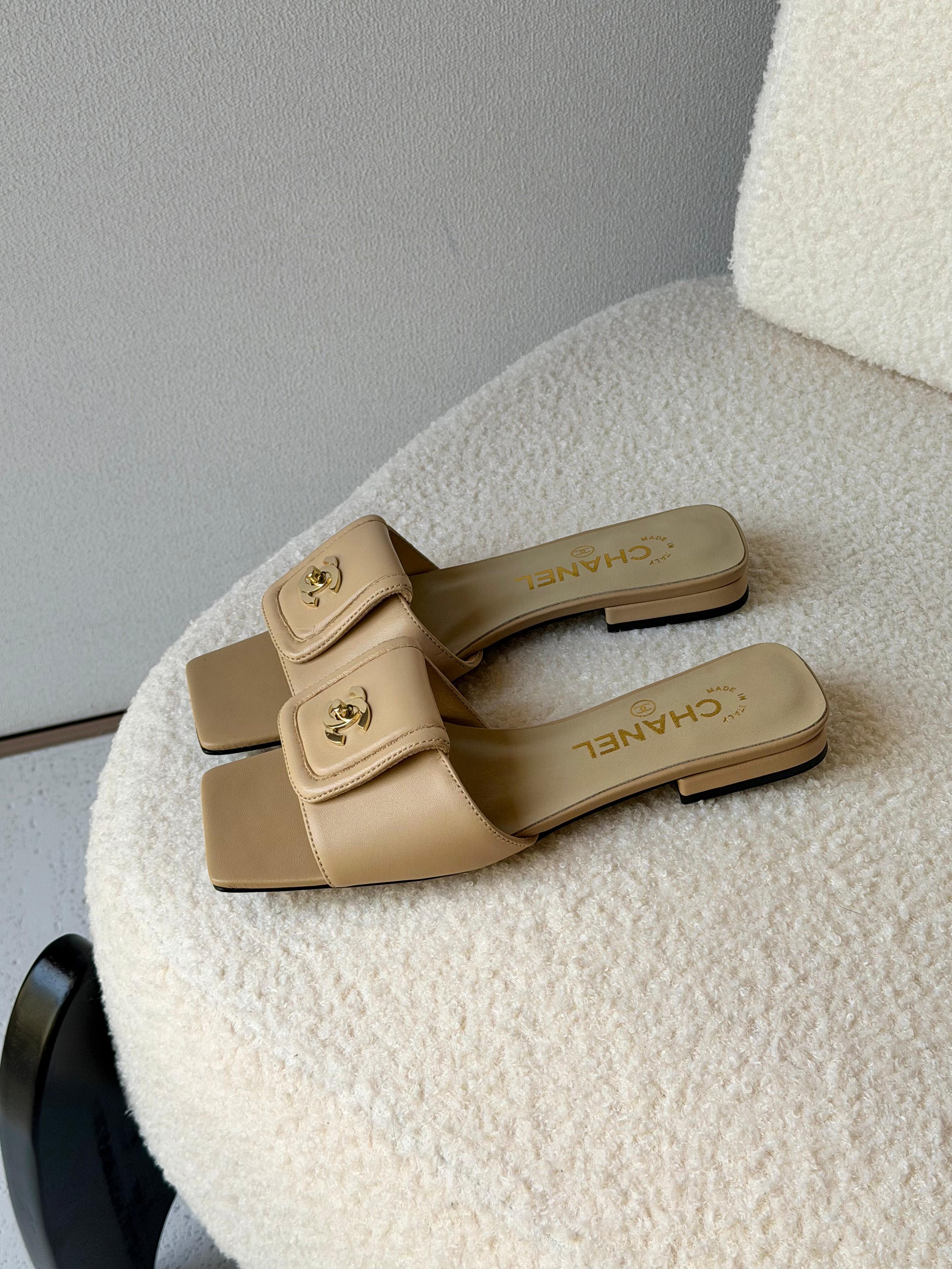 Chanel Lambskin Quilted Turnlock Flat
