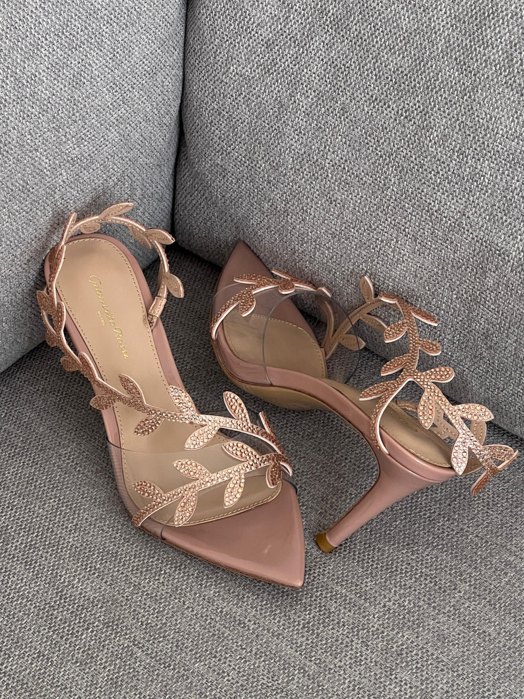 Gianvito Rossi  Pointed Leaf Strap Sandals