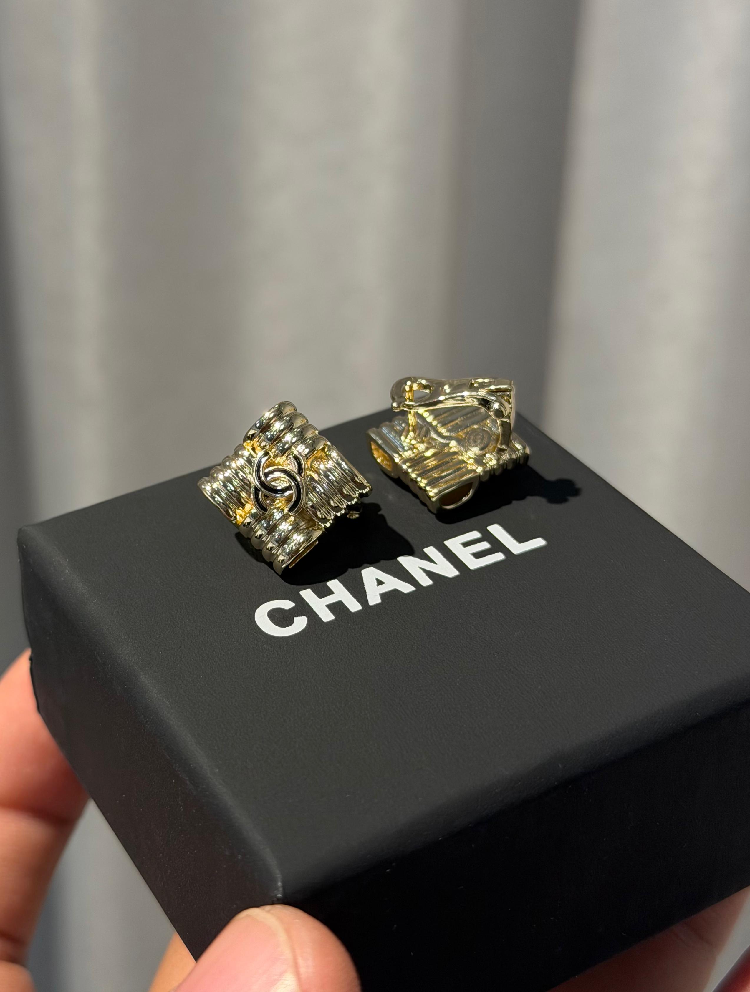Chanel Earings