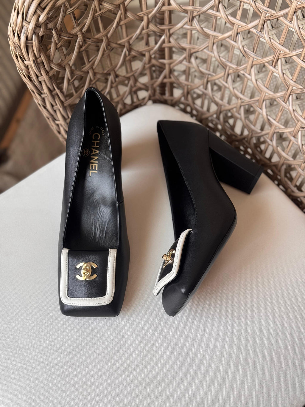 CHANEL Pumps  Lambskin