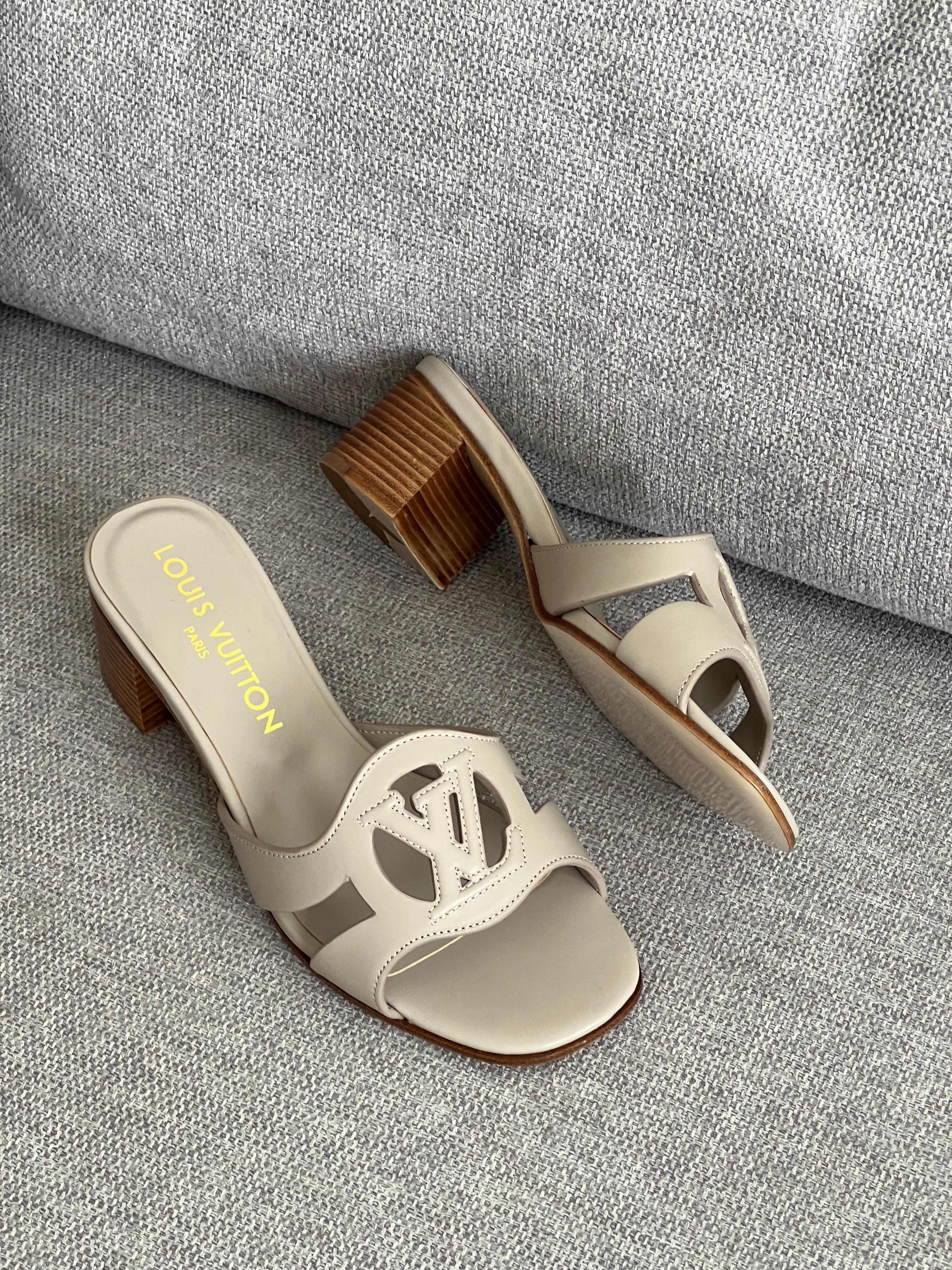 LV Isola Sandal