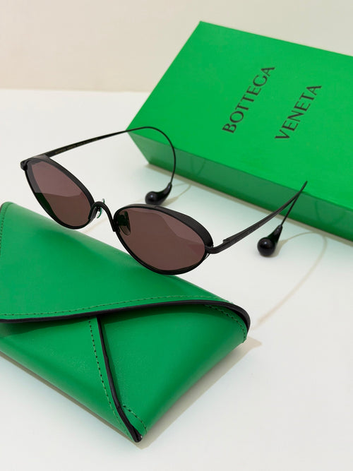 Bottega Veneta Knot cat-eye sunglasses