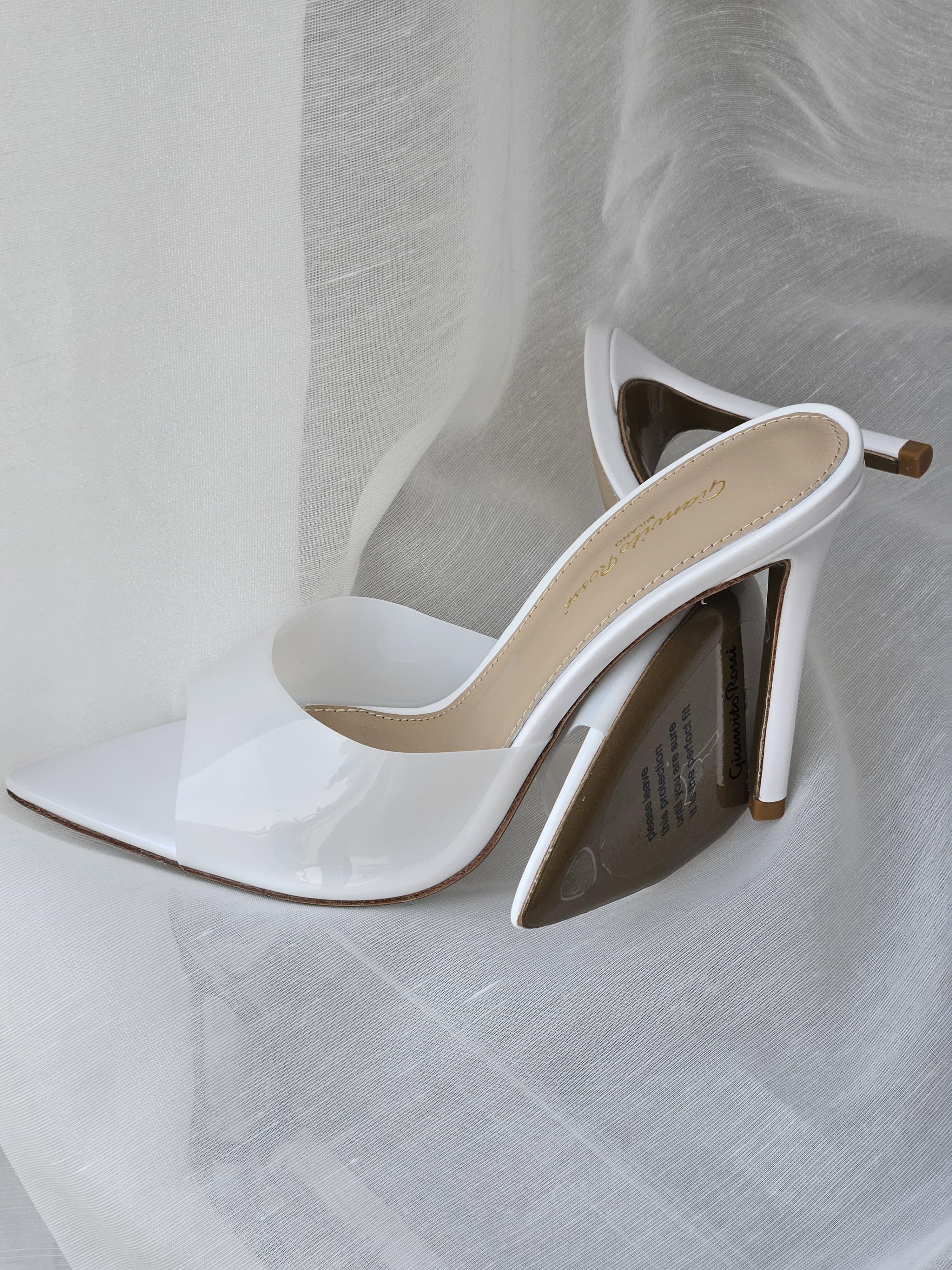 Gianvito Rossi Black Elle 105 Mule